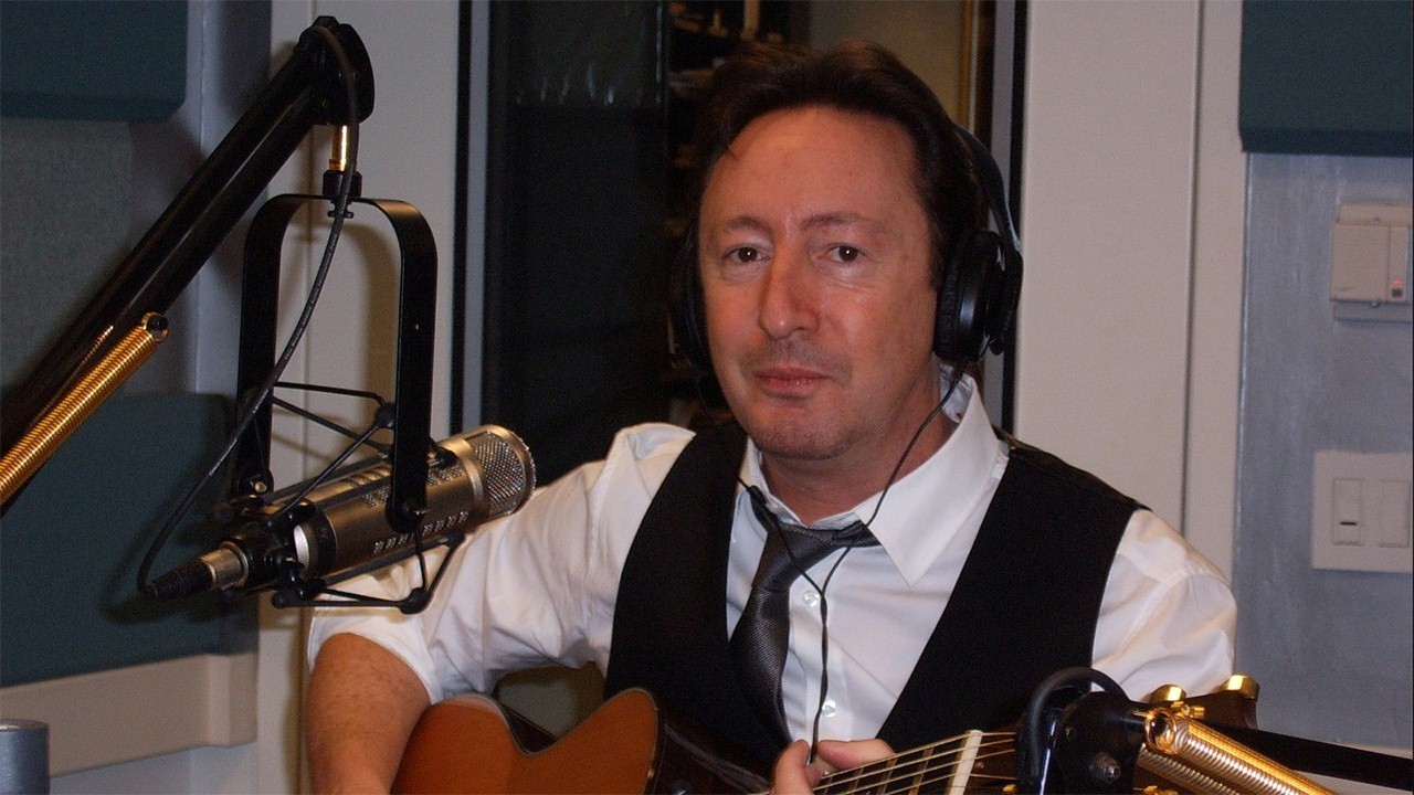 Julian Lennon photo