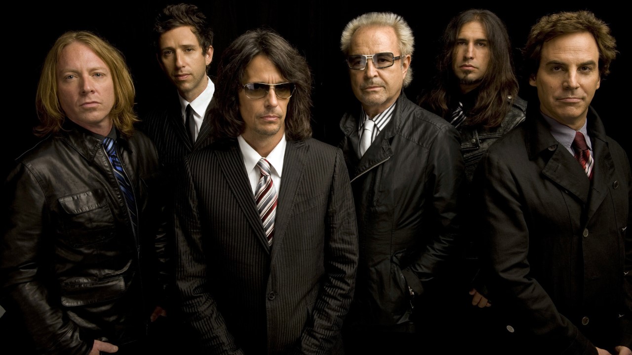 Foreigner photo