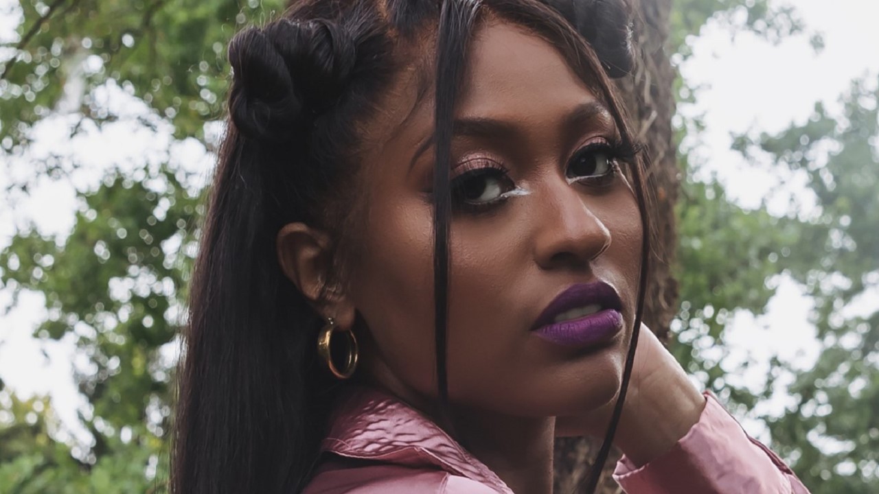 Jazmine Sullivan photo