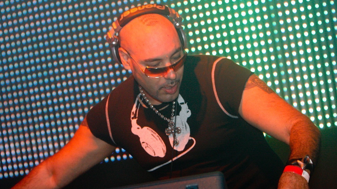 Roger Sanchez photo