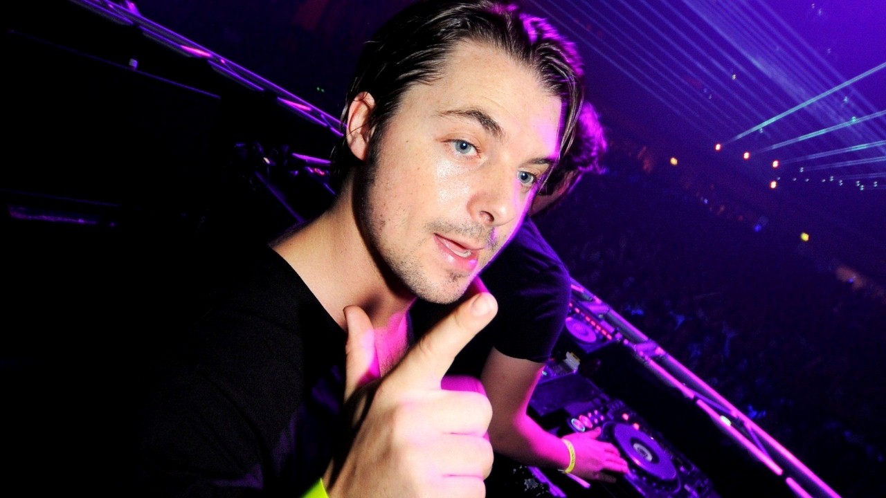 Axwell photo
