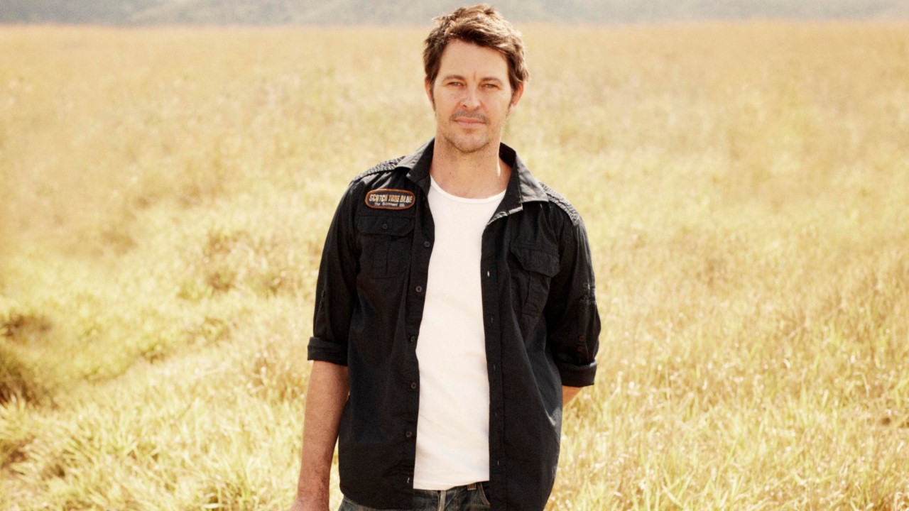 Bernard Fanning photo