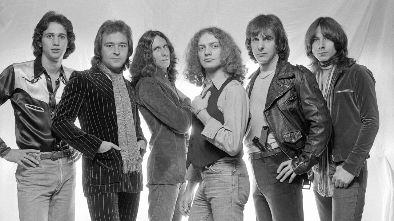 Foreigner photo