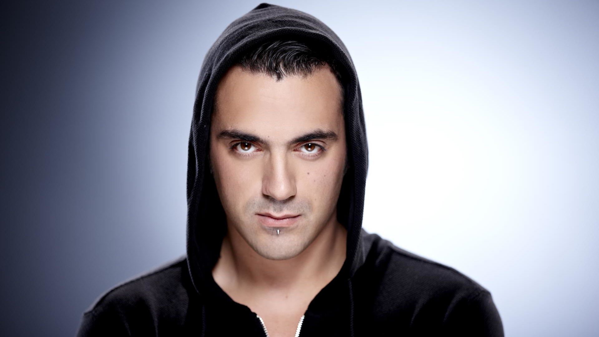 Ummet Ozcan photo