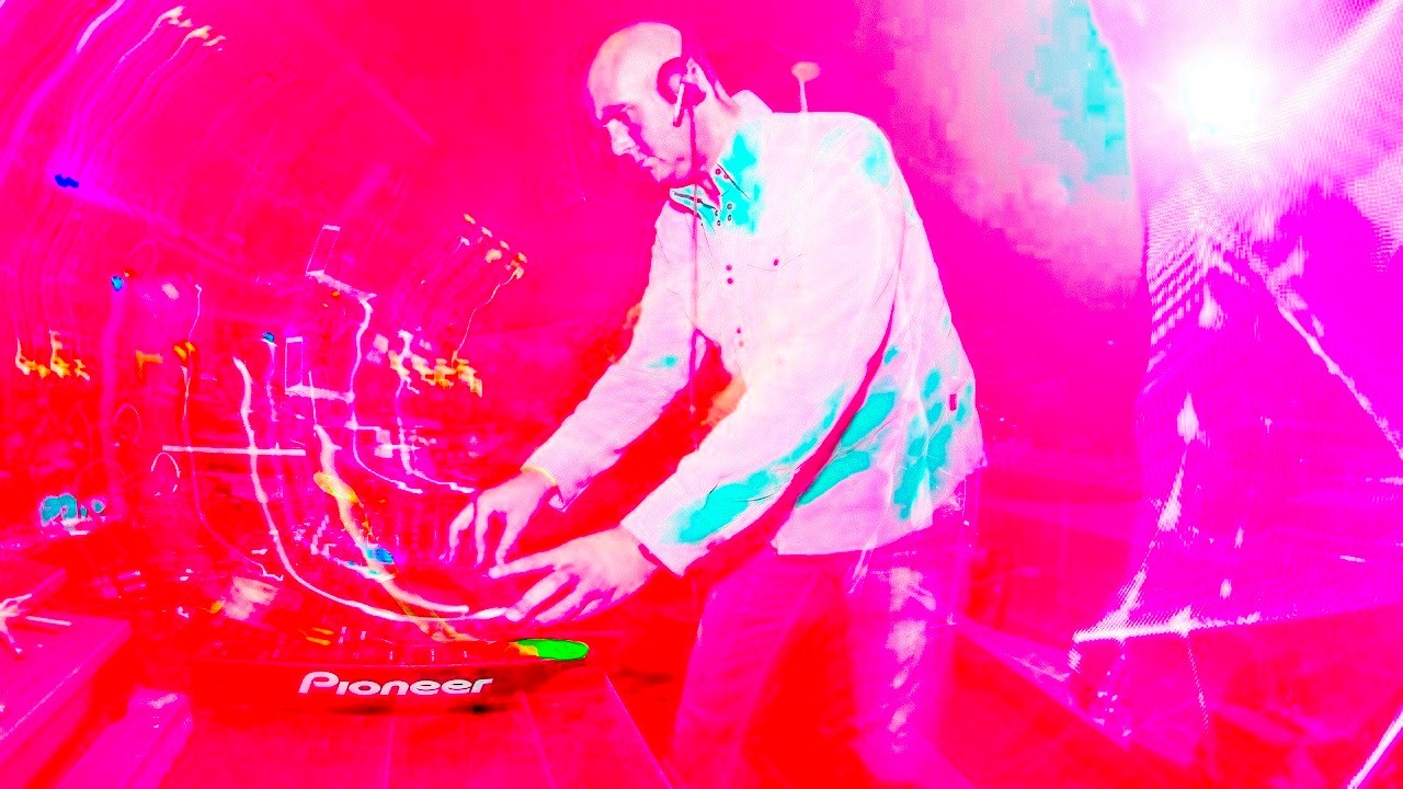 Yves Deruyter photo