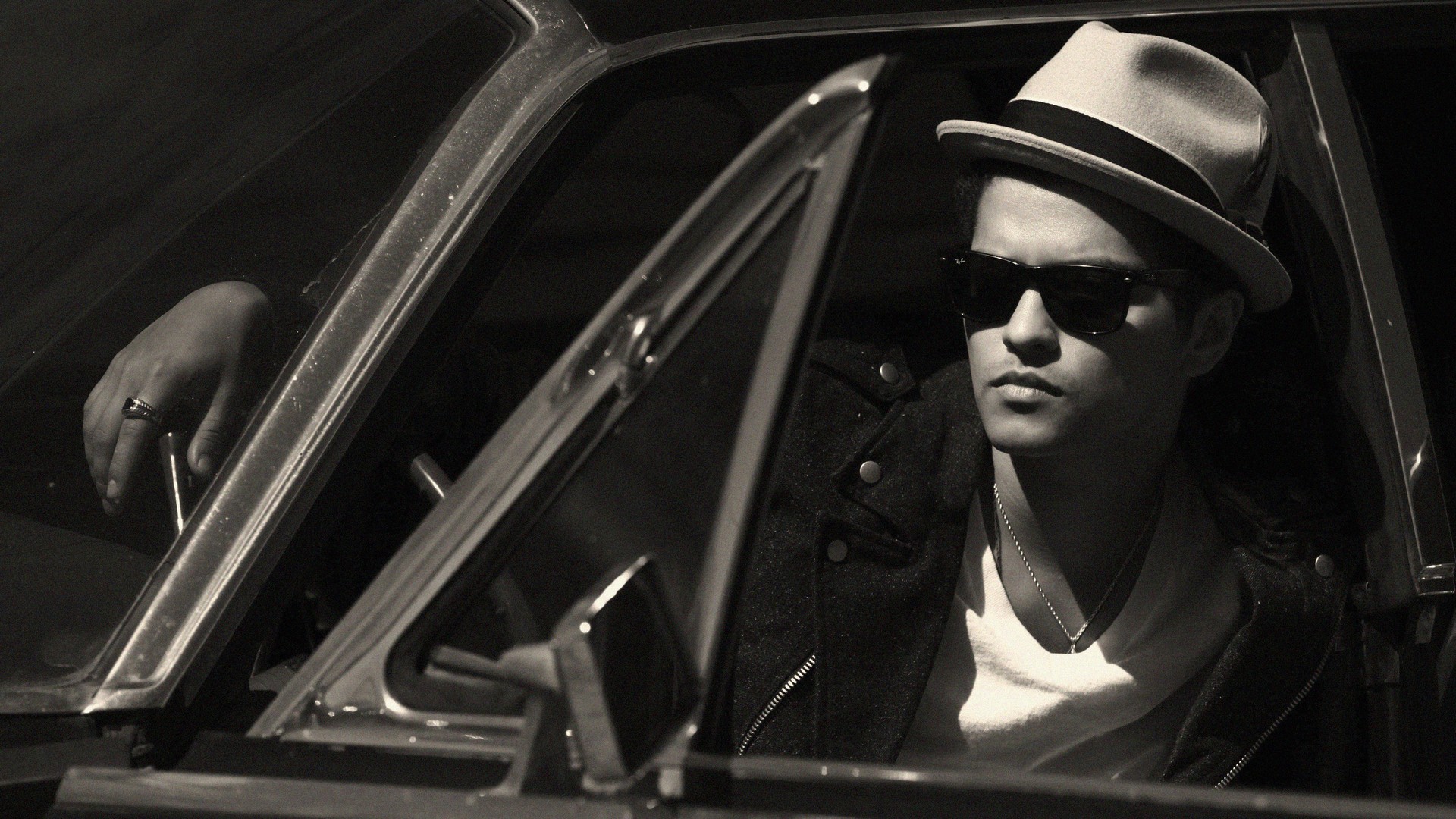 Bruno Mars photo