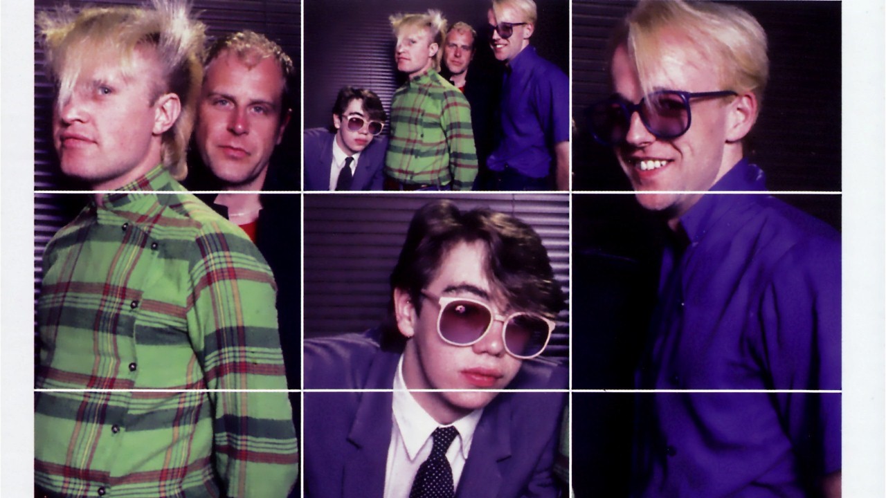 A Flock of Seagulls photo