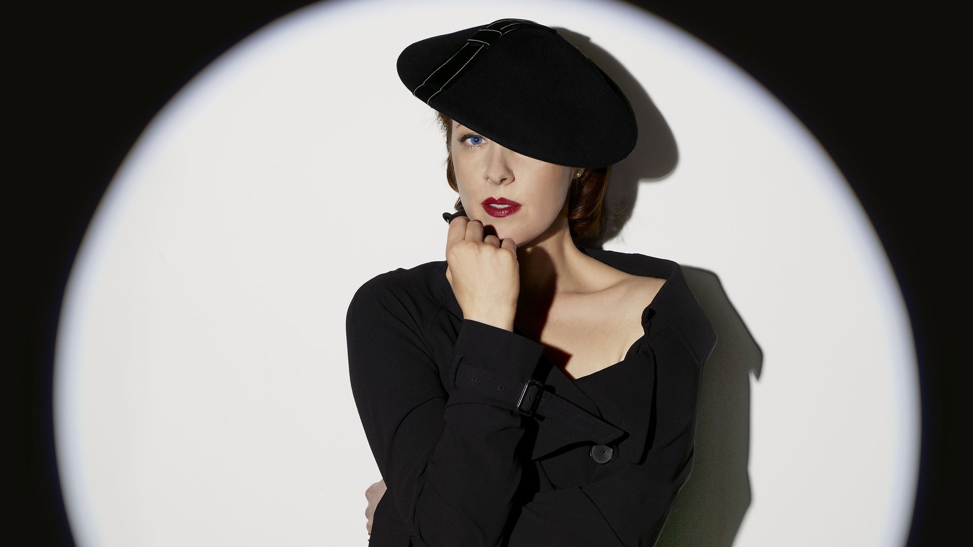 Suzanne Vega photo